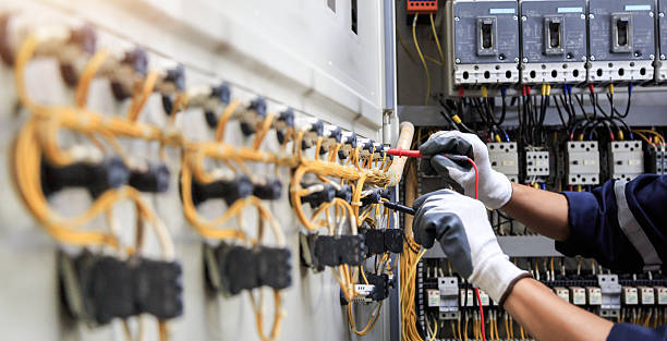 Professional Electrician technician working in Hinesville, GA